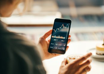 6 Best Investing Websites For Beginners: Research And Analysis