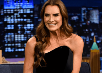 Brooke Shields’ Striking Black Dress Comes With a Bold Slit