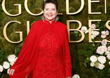 Isabella Rossellini Goes Full Glam For Iconic Golden Globes 2025 Appearance