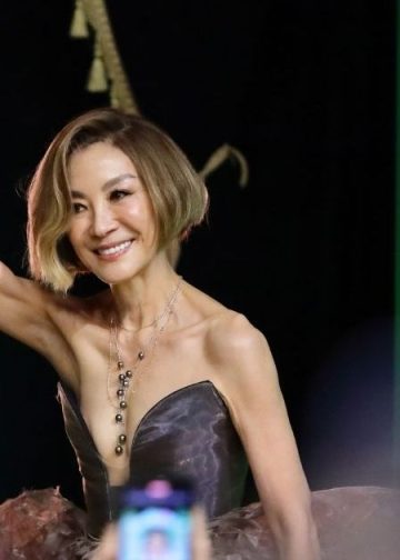 Michelle Yeoh Debuts Shocking Hair Transformation at ‘Wicked’ Premiere