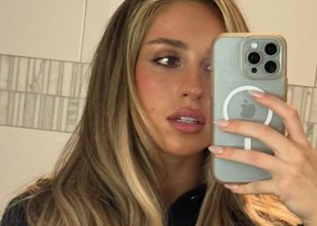 Photo: Tate McRae’s Latex Thong Look Screams ‘Baddie’