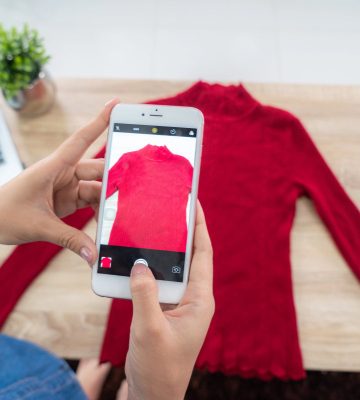 How to Sell Business Clothes Online: Poshmark and ThredUp