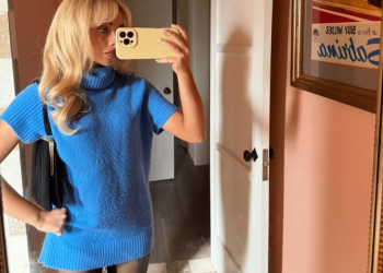 Sabrina Carpenter’s Minidress Is So Tiny, It’s Basically a Top in Photo