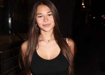 OnlyFans’ Sophie Rain’s Mini Shorts Moment Is Unmissable