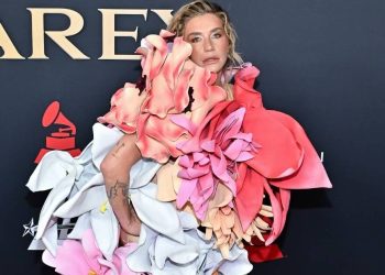 Kesha Is Truly Ready for Spring in Floral Kilian Kerner Dress