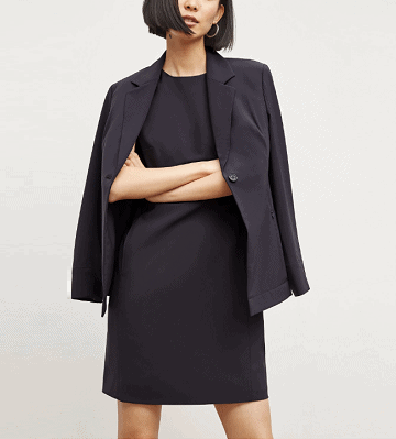 What is the Best Lightweight Suiting for Hot Weather?