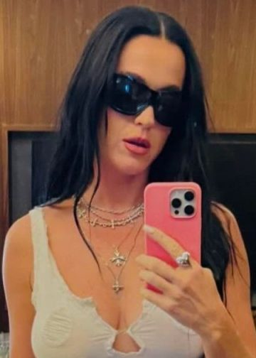 Katy Perry’s Teeny Tiny Romper Rides Up Her Thighs on Stage